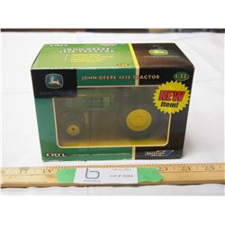 Britains John Deere 4020 tractor 1/32 (NIB)