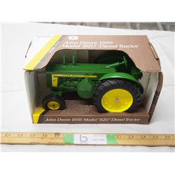 ERTL John Deere 1956 model 820 diesel tractor 1/16 (NIB)