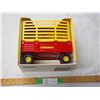 Image 4 : ERTL Bale throw wagon 1/16 (NIB)