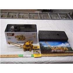 Cat 587T pipelayer 1/50 in tin box