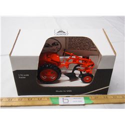Allis Chalmers G tractor with plow 1/16 (NIB)