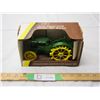Image 1 : Collectors Edition 1935 John Deere Model BR Tractor 1/16 (NIB)