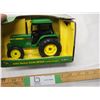 Image 4 : ERTL John Deere 3140 MFWD tractor 1/32 (NIB)