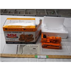 MM crawler 2004 national toy truck construction show 1/16 (NIB)