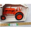 Image 3 : Allis Chalmers 1/16 tractor (NIB)