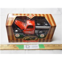 Canadian Tire Corp limited 1940's truck 1/24 (NIB)