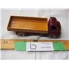 Image 3 : Dinky toy Bis Bedford truck toy