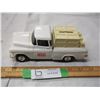 Image 1 : ERTL Case coin bank truck with key