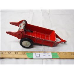 Massey Harris manure spreader (repainted)