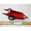 Image 1 : Massey Harris manure spreader (repainted)