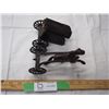 Image 3 : Cast iron horse and carriage toy (total length 10" long)