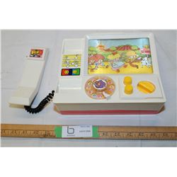 Working vintage Fisher Price telephone
