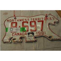 NWT license plate set 1981