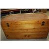 Image 3 : Fir chest