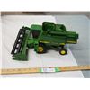 Image 1 : John Deere model 9500 combine (missing table auger) 14" long