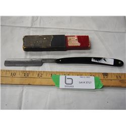 Geneva Cutlery New York razor with case