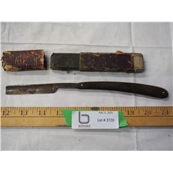 Geneva New York razor with case