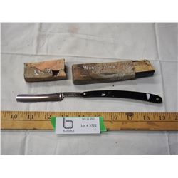 Multiblade Razor Company NY with case