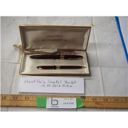Sheaffer's Snorkel pen set 14kt gold NIB