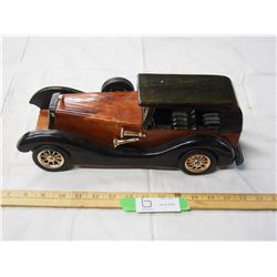 Wooden toy car 14.5" long Heritage mint Ltd