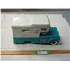 Image 3 : Buddy L truck with camper missing back wheels and door (missing parts)