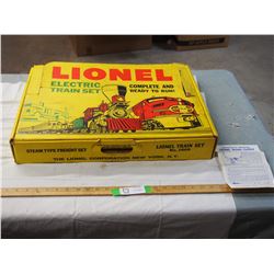 Lionel electric train set with original box with manual 1959