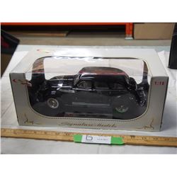 1/18 scale Chrysler Airflow in original box