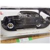 Image 4 : 1/18 scale Chrysler Airflow in original box