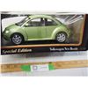 Image 3 : 1/18 scale Volkswagen Beetle in original box