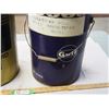 Image 3 : 5 gal Gulf + 5 gal John Deere oil pails