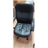 Image 2 : BLACK OFFICE CHAIR