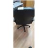 Image 3 : BLACK OFFICE CHAIR