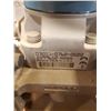 Image 2 : 6EA ROSEMOUNT INDUSTRIAL MANIFOLD CONDITION UNKNOWN
