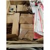 Image 2 : 5 BOXES -100 PER BOX. PLUGS