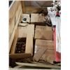 Image 3 : 5 BOXES -100 PER BOX. PLUGS