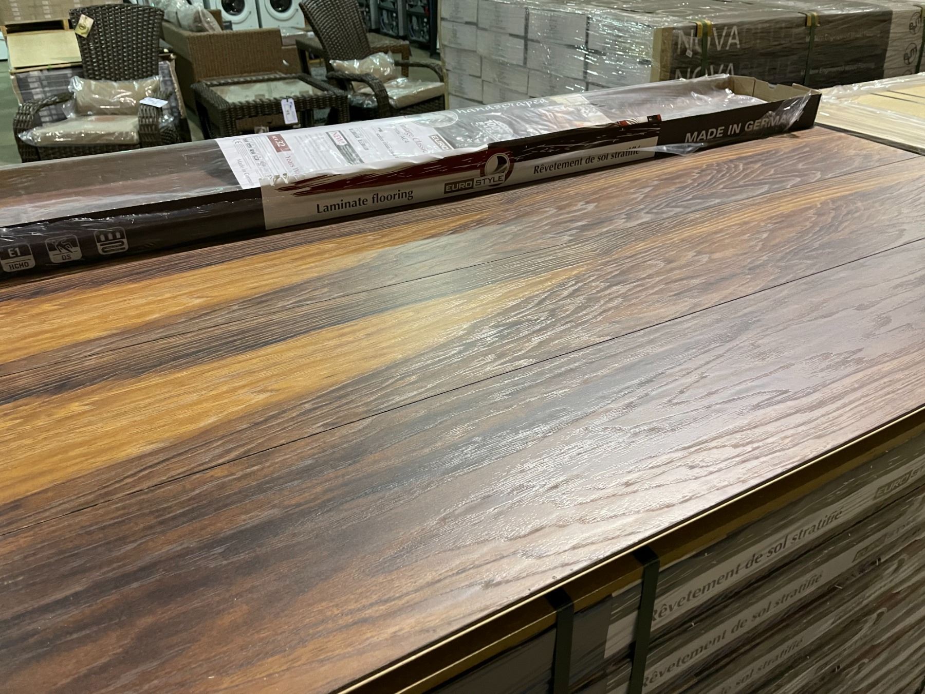 EURO STYLE 12MM RED RIVER HICKORY GLUELESS LAMINATE FLOORING Able EURO STYLE 12MM RED RIVER HICKORY GLUELESS LAMINATE FLOORING Able