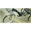 Image 2 : BAYSIDE 6 SPEED TRI-YCLE C/W FRONT & REAR BASKET