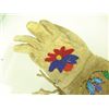 Image 7 : Cree Beaded Gloves