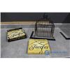 Image 1 : "Family is Forever" Wall Plaque & Small Bird Cage Decor