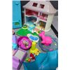 Image 2 : **Large Assortment of Littlest Pet Shop Toys