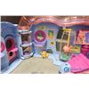Image 8 : **Large Assortment of Littlest Pet Shop Toys