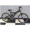 Image 2 : Men's 26" Raleigh Mountain Bike