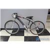 Image 1 : Men's 26" Schwinn Mountain Bike