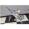 Image 1 : Child's 16" Bicycle w/ Training Wheels