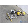 Image 2 : **DeWalt 12" Compound Mitre Saw