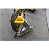 Image 5 : **DeWalt 12" Compound Mitre Saw