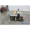 Image 2 : **DeWalt 10" Table Saw