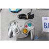 Image 2 : Misc Video Game - Sega Genesis, XBox 360, Nintendo Gamecube, Ms Pacman