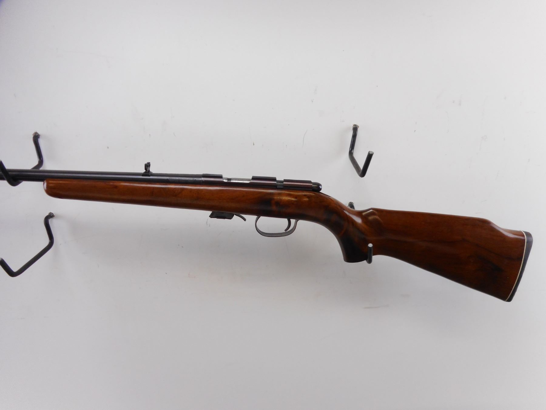 Model 171 CIL , MODEL: 171 , CALIBER: 22 LR - Switzer's Auction & Appraisal Service