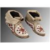 Image 1 : Cree beaded moccasins with high cuffs.